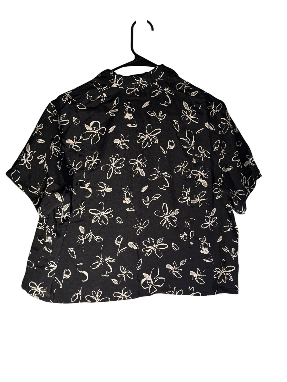 L.T. Sport Floral Button Front Blouse PM Petite Medium - Picture 3 of 5